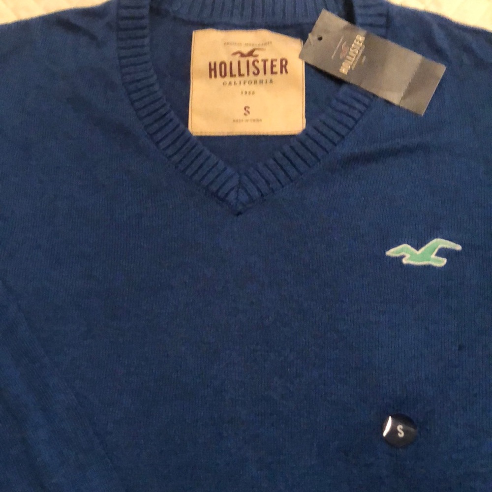 Mens Hollister V neck sweater NWT Mens Small
